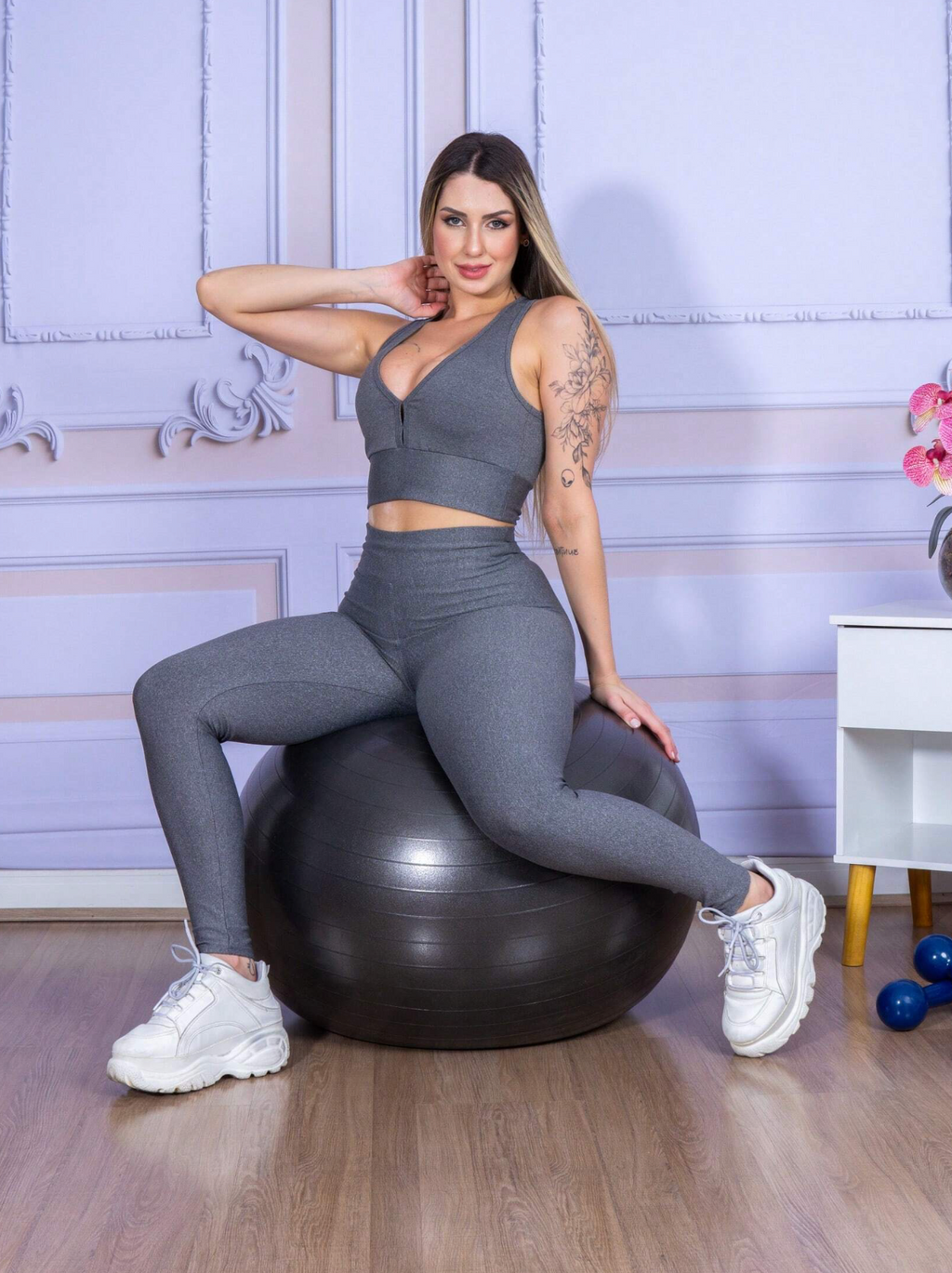 Conjunto Top + Calça Legging de Alta Compressão Modelagem Perfeita Feminino
